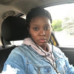 Meet your Posher, Dereaka